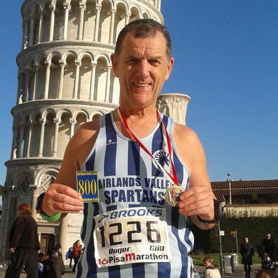@travelexx @UKRunChat @Oladance_aben Yup! @BiggsRoger is stuck on 913 marathons for now! Here he is at Pisa after completing his 800th!