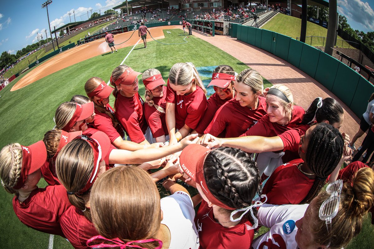 AlabamaSB's tweet photo. Together🫶

#Team27 #RollTide https://t.co/0XWyqQ4S7N
