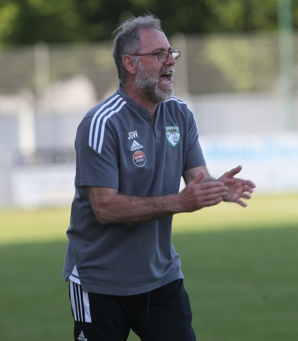 supplensois's tweet photo. #France 🇫🇷 #Ligue1 #RCLens #SRColmar #National2 Jean-Guy Wallemme (Ex-RC Lens) à permis au SR Colmar de se maintenir en N2 : « Je suis heureux car j’ai le sentiment d’avoir accompli ma mission. » 🎙️ https://t.co/9rrjeyIJlF https://t.co/j1E9mH9164