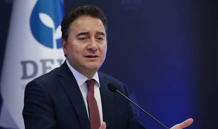 📌Ali Babacan: “Vatandaşlarımız bu seçimlerde DEVA Partisi'ne demokratik denetim yapma görevi vermiştir.”