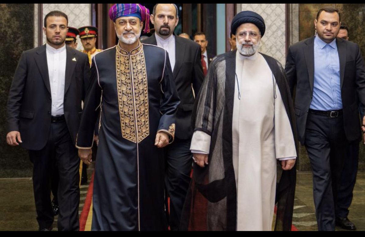 تطوير التعاون الثنائي بين وطننا #عمان و #ايران اثناء زيارة #سلطان_السلام_في_إيران وخاصة في المجالات الاقتصادية والتجارية فيه خير ومصلحة البلدين ويسهم ف الارتقاء بهذه العلاقات ودفعها دوما نحو آفاق أرحب بما يخدم المصالح والأهداف والتطلعات المشتركة للجانبين