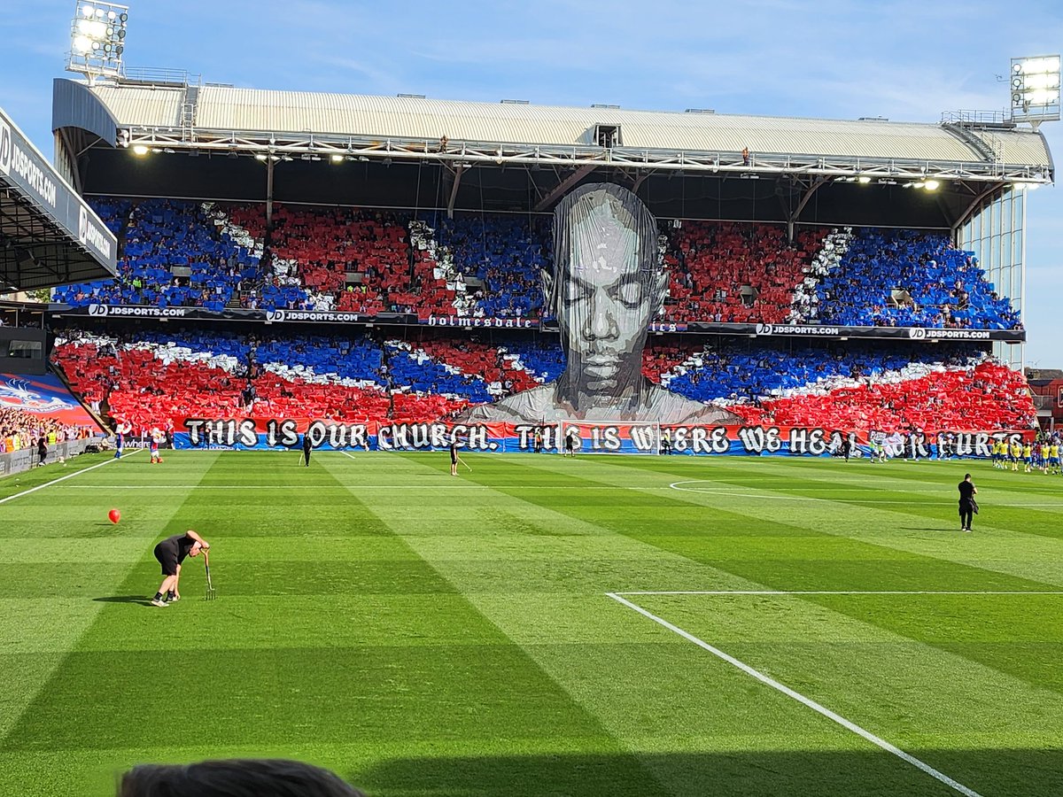 lindatheeagle's tweet photo. This is my church @ultrascpfc https://t.co/5x7ZXKZEuO