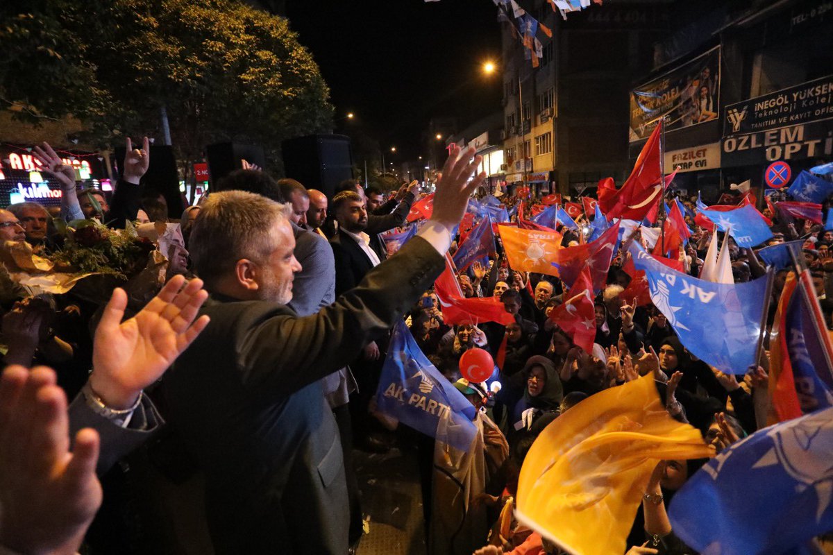 ayhan_salman's tweet photo. Muhteşemsin İnegöl ❤️

#DoğruAdam @RTErdogan kazandı!..

İstikamet Türkiye Yüzyılı...🇹🇷 https://t.co/cd2ABHgmgg
