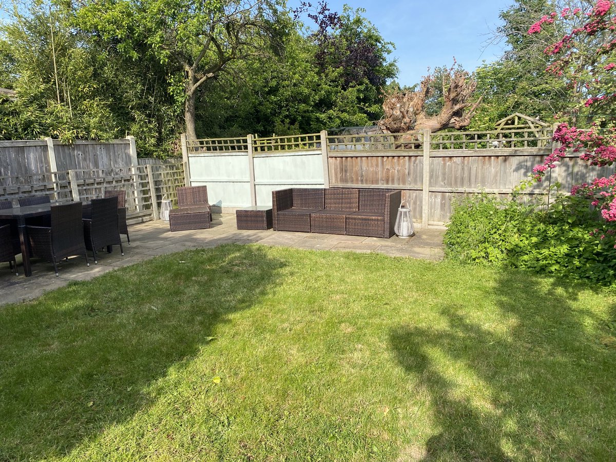 skyhighshoes's tweet image. Can someone tell me why I thought painting the garden fence was a good idea?! Two panels in &amp;amp; I’m not living any dream, I’m just hot, sweaty &amp;amp; knackered!! oh well just bloody loads more to go eh🤦‍♀️ #FencePainting #GardensOfTwitter