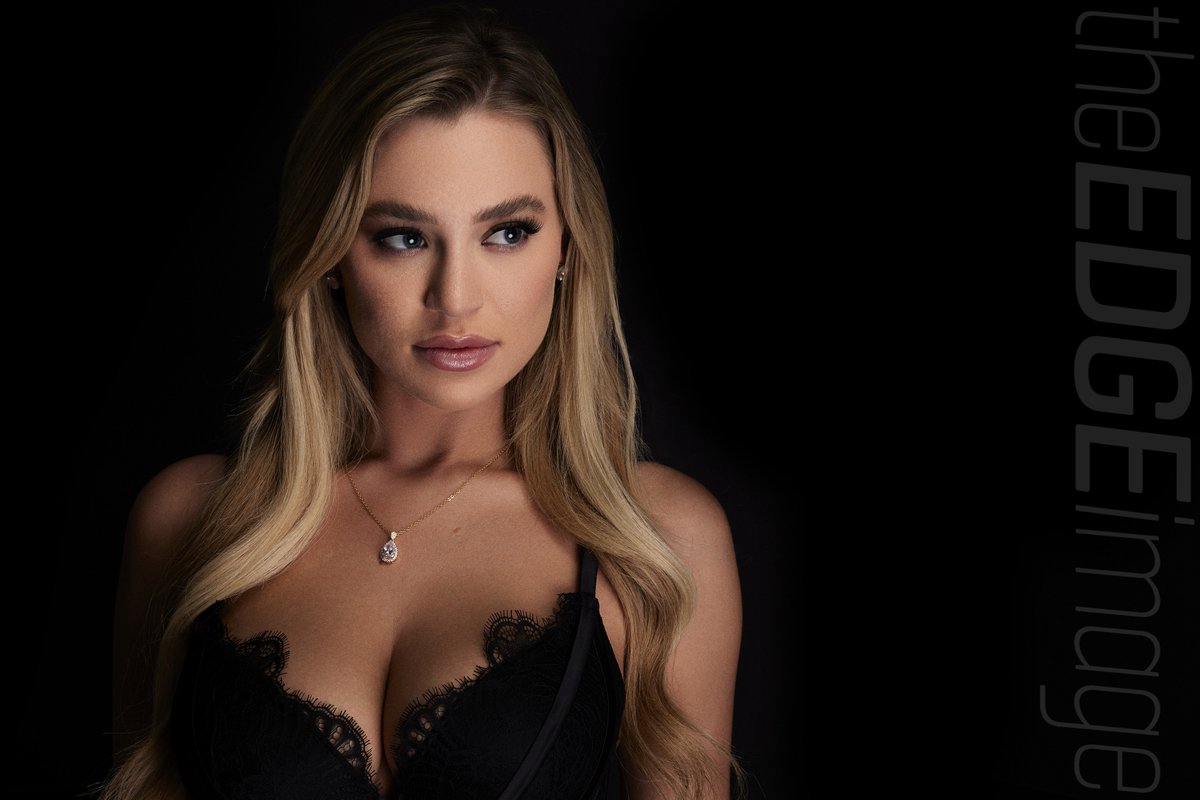 TheEdgeImage's tweet image. After the light, comes the dark... more images from my shoot with sultry @blkblssm