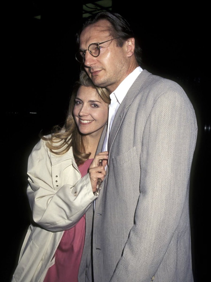 : ̗̀➛ natasha richardson &amp; liam neeson at the almeida theatre buffet while pregnant with their second son [1996]