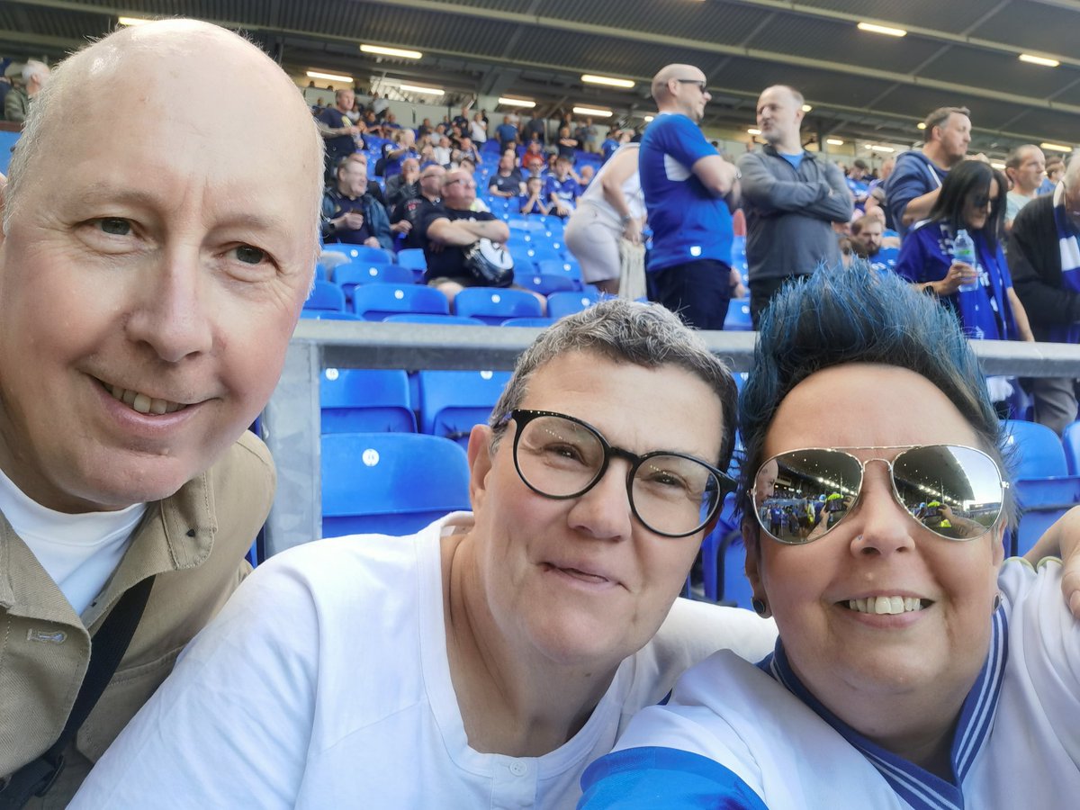 HaddockWhitty's tweet photo. Voice has gone. I am wiped out mentally and physically. Won't celebrate mediocrity but will revel in relief. I've celebrated with people I've never met and cried at the final whistle. Sack the board and up them fucking Toffees 💙 https://t.co/vnEZpipPzd