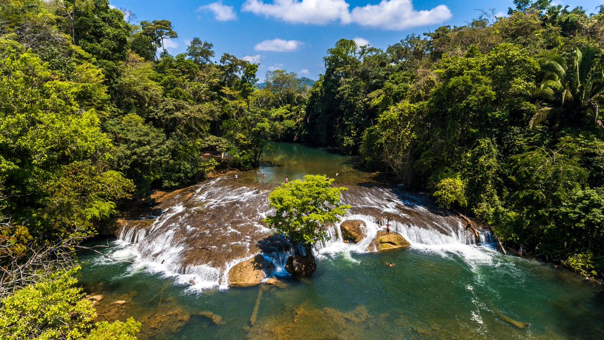 🇬🇹 🇬🇹If you visit #Guatemala, the shell waterfalls located in #AltaVerapaz is a place that you must add to your list.

Come and #Visit