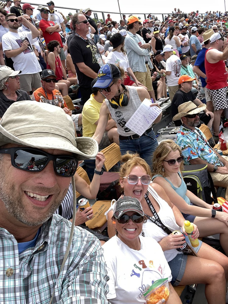 BobMartin_uvo's tweet photo. It’s been an amazing day at the Indy 500!!!

#Indy500 https://t.co/kraRsivpl4