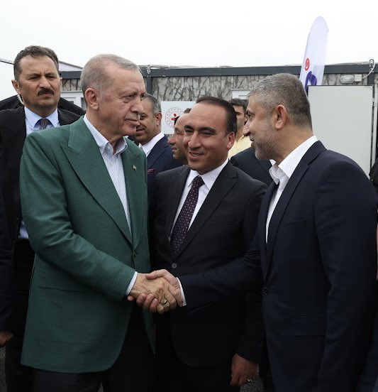 RefikSekerci's tweet photo. Adam Kazandı 🇹🇷

@rterdogan 

Başlasın #TürkiyeYüzyılı 🎉

#BüyükZafer https://t.co/aomVjkc2BI
