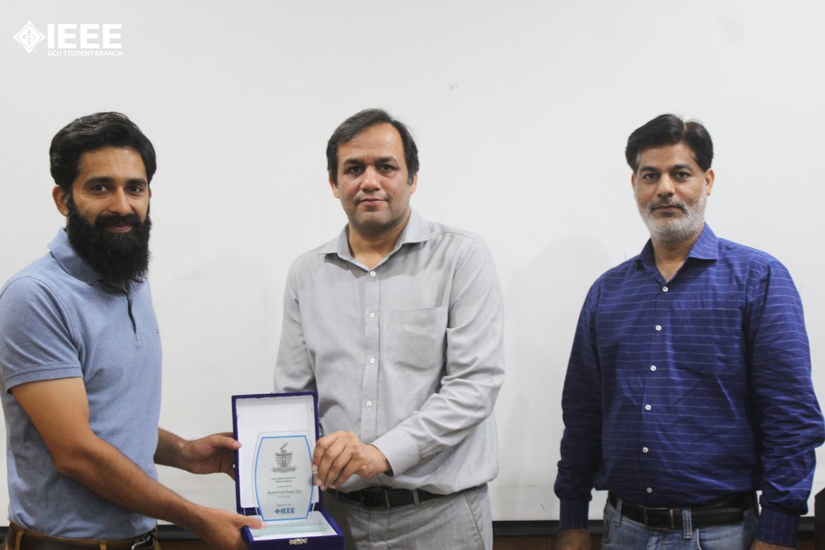 ieeegculhr's tweet photo. Success! The IEEE GCU Student Branch achieved a significant milestone by organizing a highly insightful seminar on Generative AI and Its Ethical Aspects.
We extend our deepest appreciation to Muhammad Awais Ejaz for his invaluable insights and engaging session
#IEEEGCU #tenX https://t.co/aOcDIkQlme