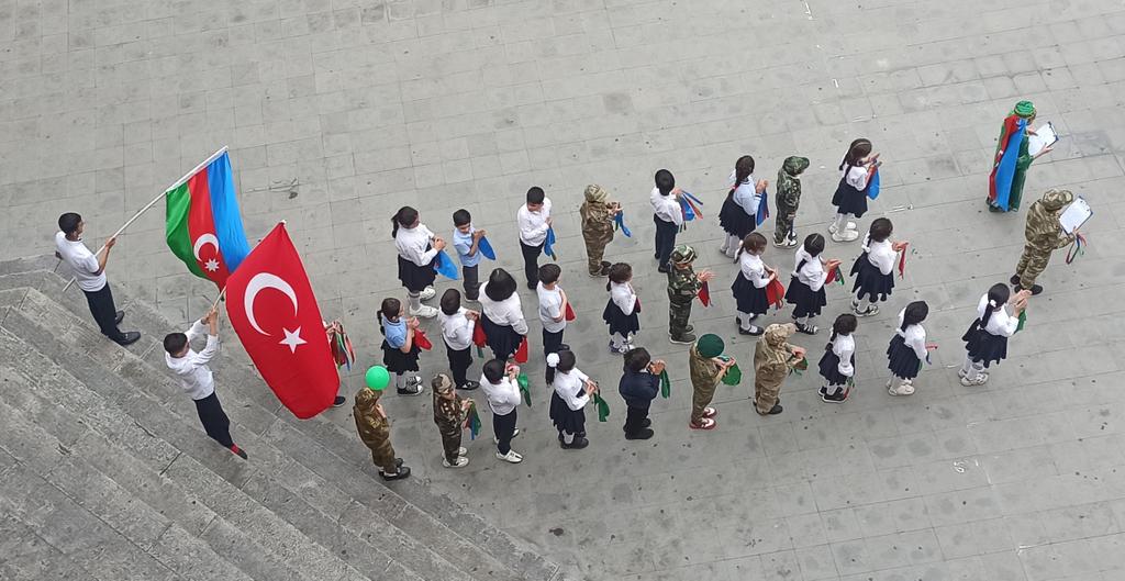 Azerbaycan____'s tweet photo. İki ürəkdə bir can 🇹🇷🇦🇿 https://t.co/bQ5FsPcNZN