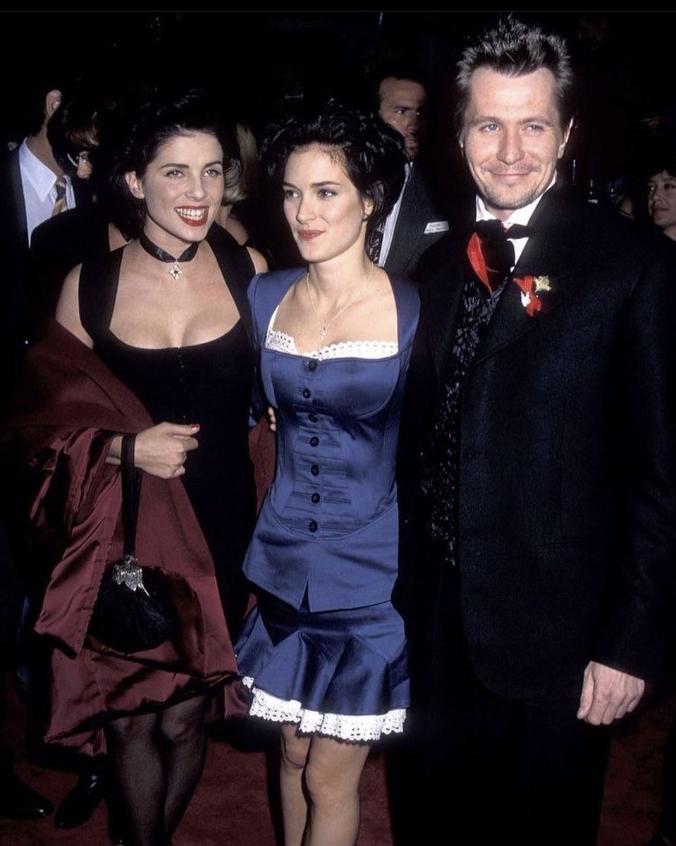 Winona Ryder, Sadie Frost and Gary Oldman attend the 'Dracula' Hollywood Premiere (1992)