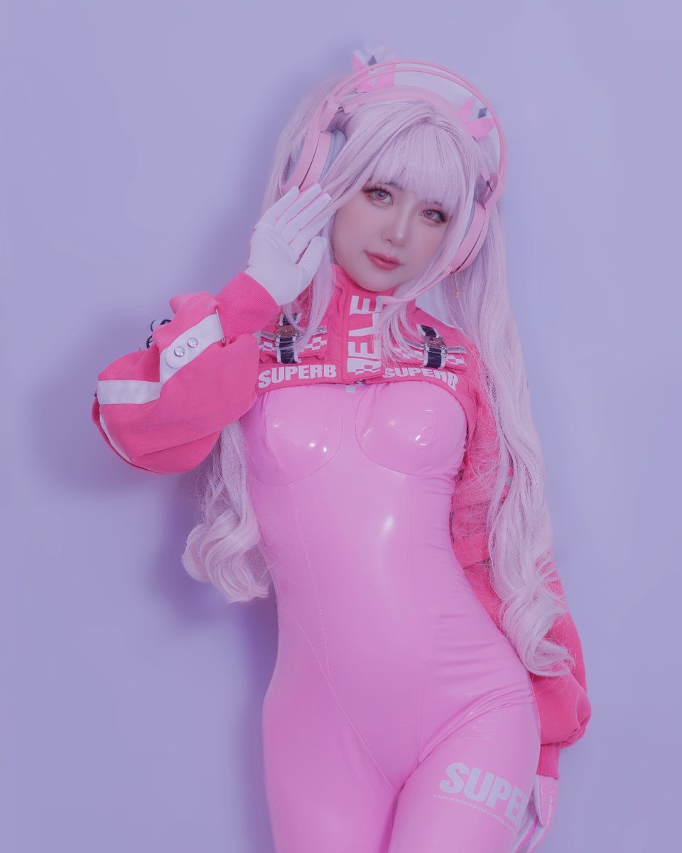 on Twitter "Say Hi to Alice🐰