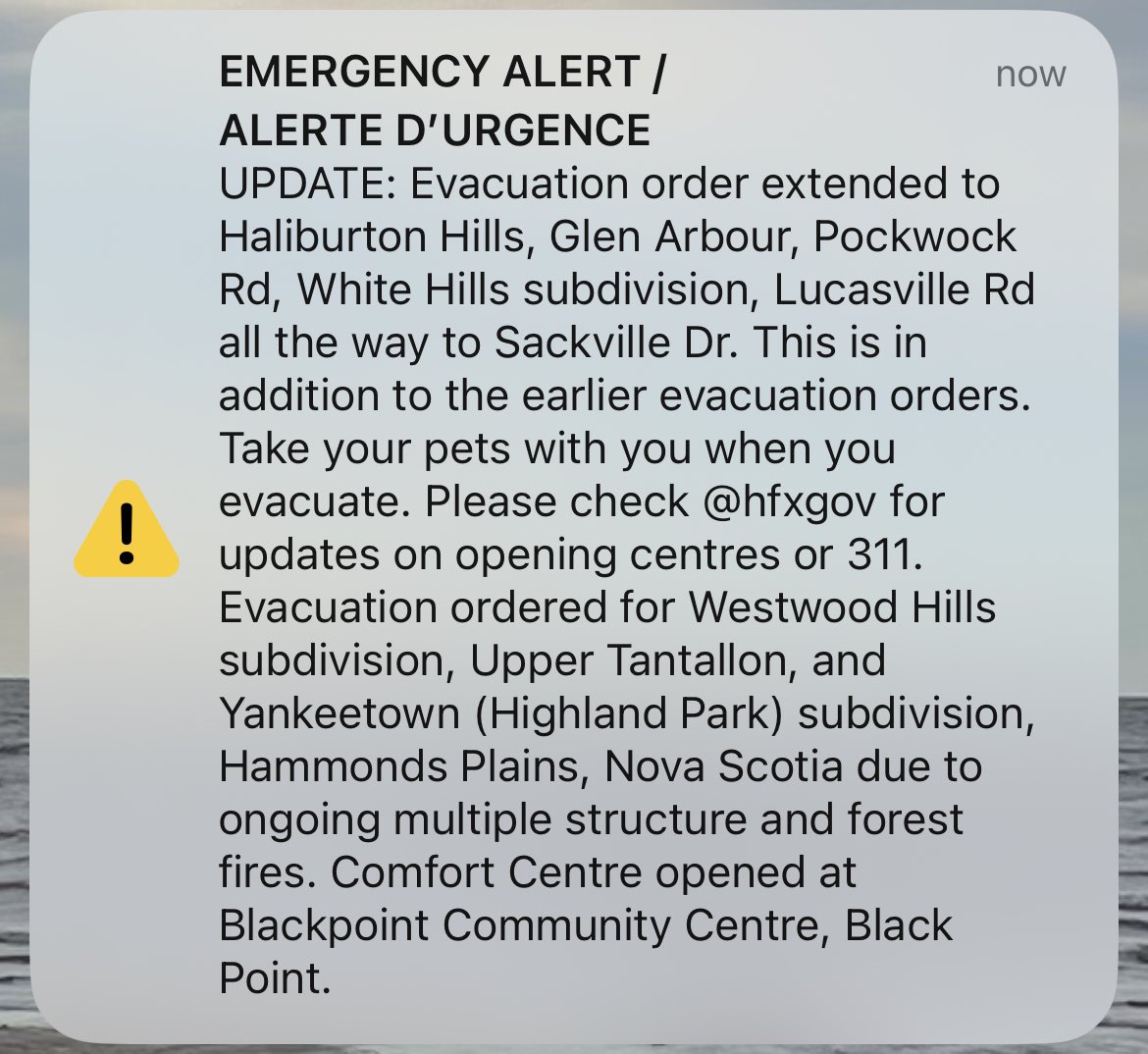 Evacuation order has been extended to Haliburton Hills, Glen Arbour, Pockwock Rd, White Hills subdivision and Lucasville Rd all the way to Sackville Drive. Take your pets with you when you evacuate. Please check @hfxgov for updates on opening centres or 311.