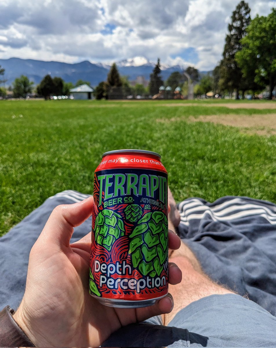 skywlkr75's tweet photo. Touching grass.

#NoFreeFeetPics https://t.co/PqTQMdZqQE