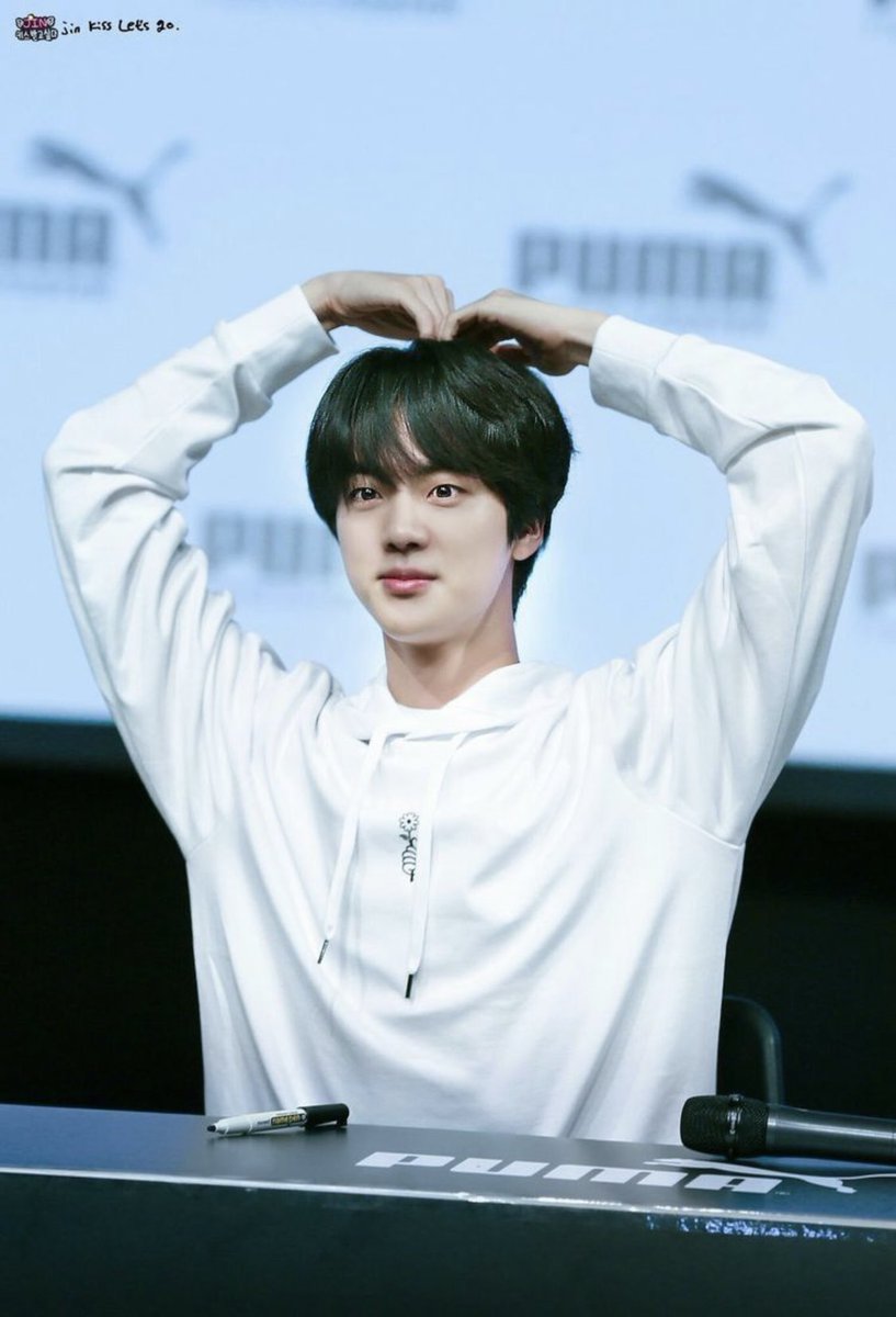 か、かわいい😭✨

#素敵なジンくん集め隊  
#BTSJIN  
#D380
#WeLoveYouJin