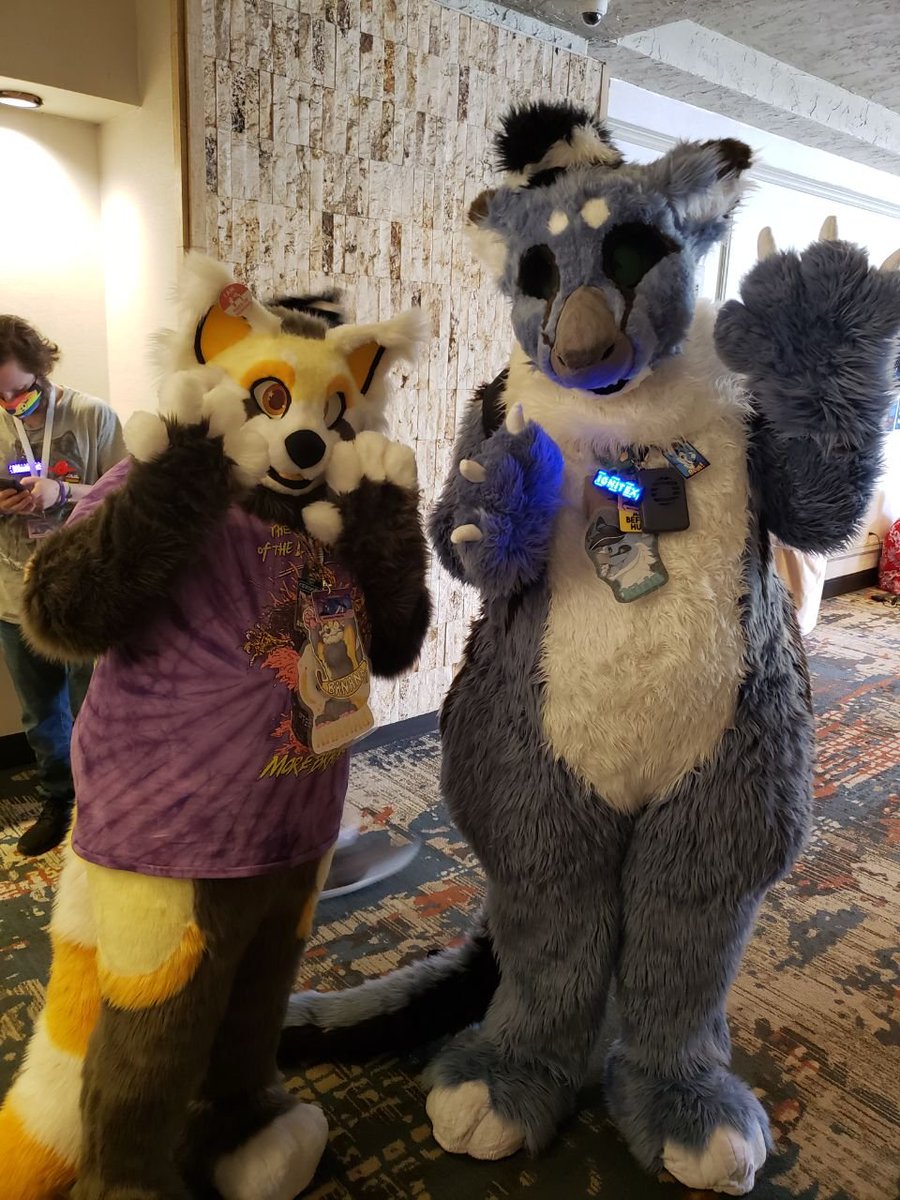 BigBoneAndStone's tweet photo. I've been feeling a bit shy so I didn't head out much in suit, but I headed out some yesterday! Thanks for being fun #anthro https://t.co/0I4LzhqZmU