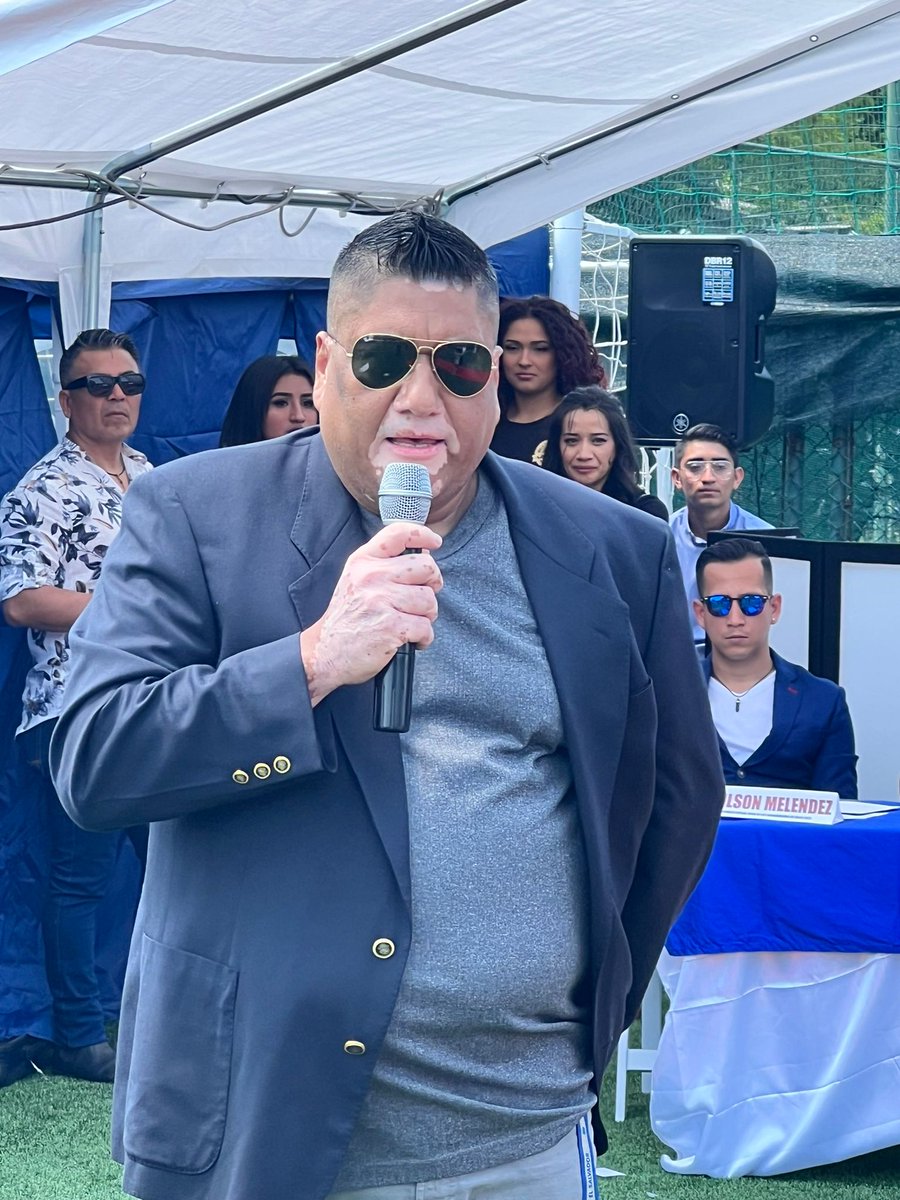 CallesAR15's tweet photo. Nueva Reina de los salvadoreños en ltalia salvadoreños unidos en Varese 🇮🇹💙🇸🇻 @JavierReyes_Sv 
@ConradoC93 
@HectorenchPerei 
@NIdeasItalia 
@rene_salvatore 
@cindyportal 
@McGadda https://t.co/MLH68EOlEj