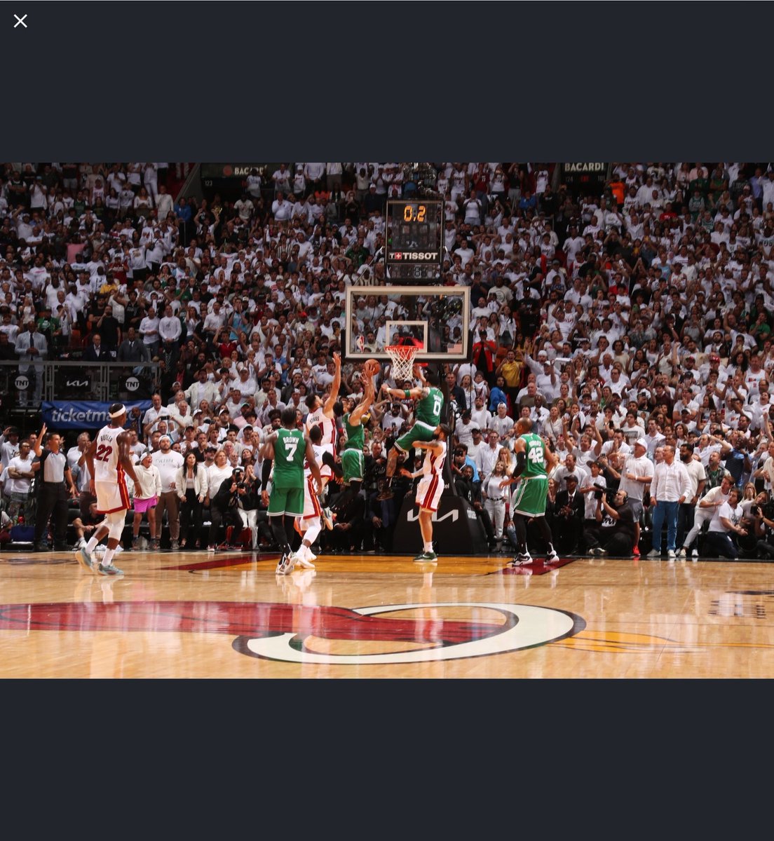 NO1HEATFAN's tweet image. THE NBA IS CORRUPT‼️
The ref raised his arm with a foul call with 2.2 sec left in the game, not 3.0. Jimmy went to the free throw line with 2.1 sec left. I'm ok with giving Boston .1 sec more but instead, they gave them .9 more sec. When Smart missed the 3, the Heat won the game!