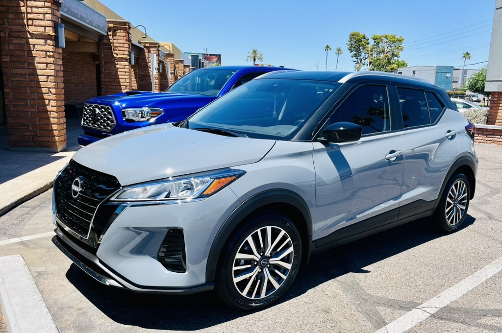 lvgrace5's tweet photo. My very first brand new car 🚙 purchase!  Say hello 👋 to Mercury—named after the Roman God of course 🥰🚀🤩🙌
#NewCar #NISSAN #Kick #Mercury #AdultingAndStuff #Gorgeous https://t.co/n2cAUAqHNc