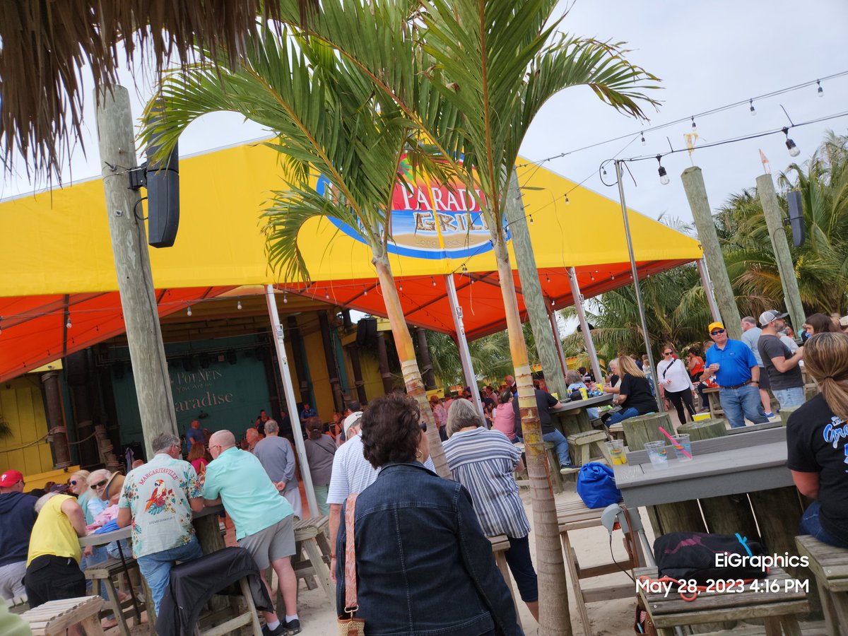 BodyImagesSpa's tweet image. Chillin