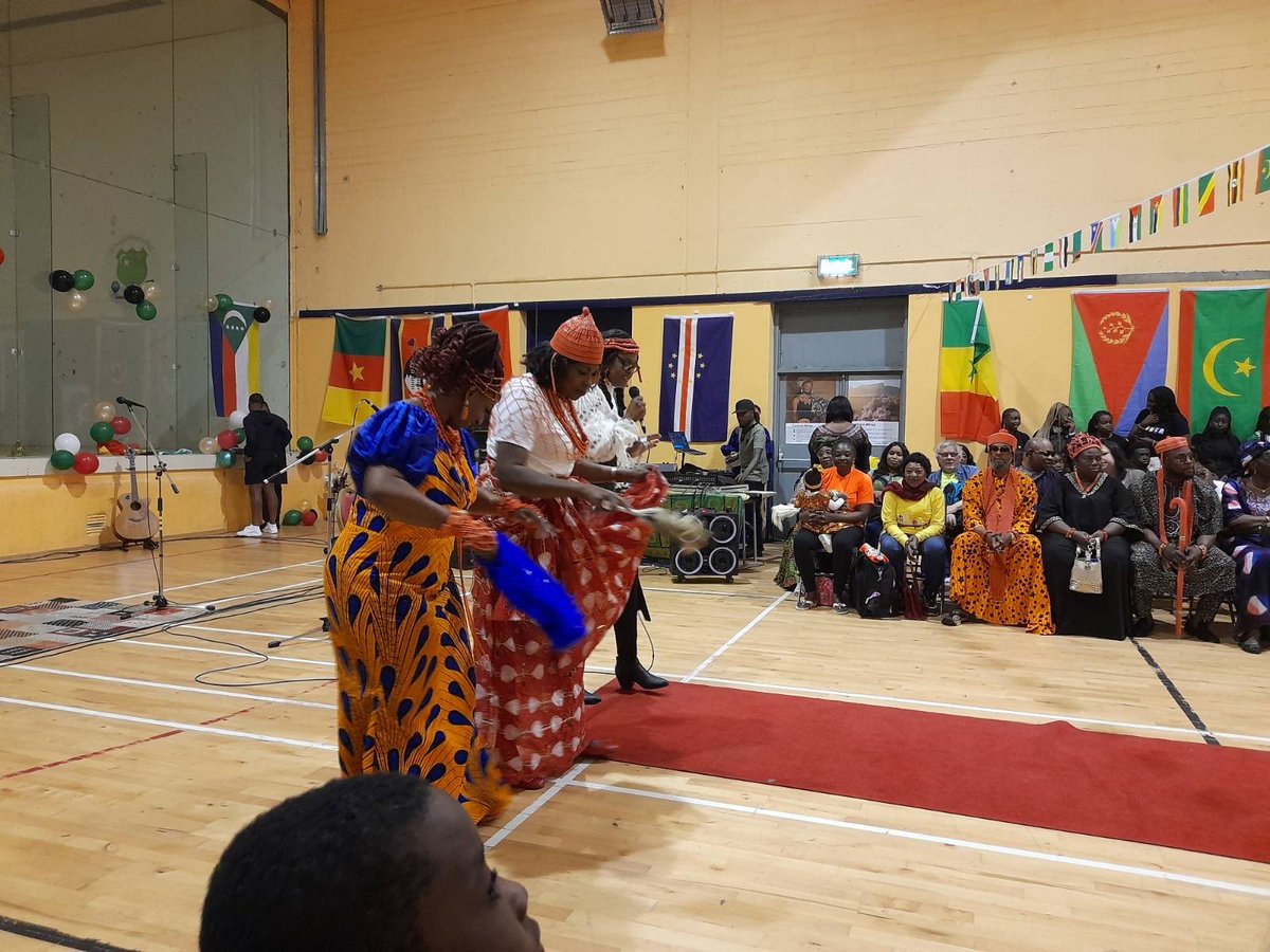 Joy! Community! Friendship! Fun! Just a few words to describe the incredible Louth Africa Day celebrations this afternoon in Drogheda. Huge well done to organisers, performers, stall holders & cooks (YUM!) Already looking forward to next year 😊 #Drogheda #AfricaDay #Louth