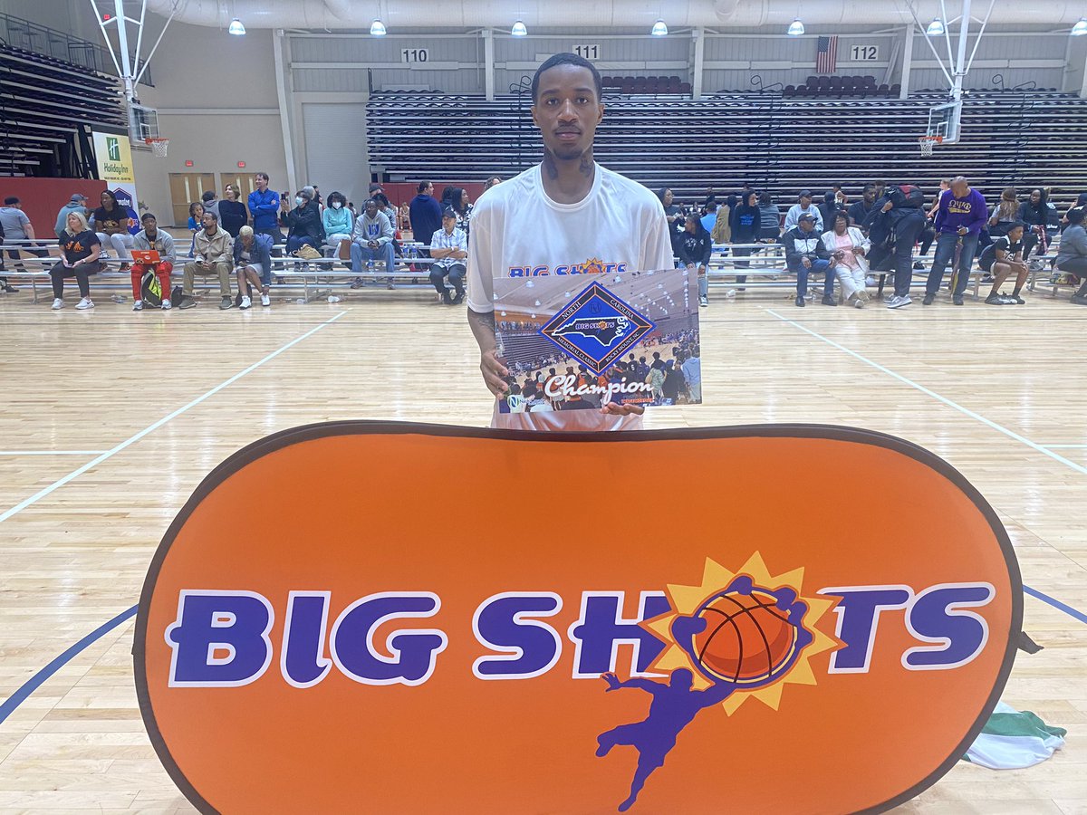 BIG SH🏀TS tweet media