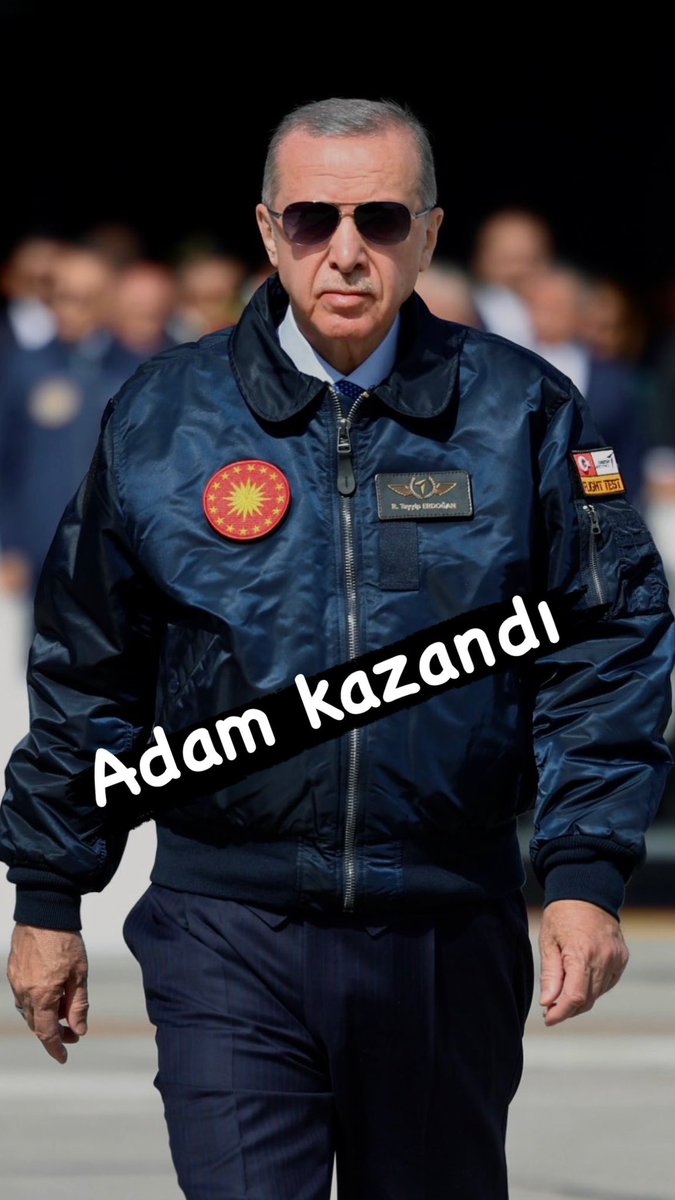 sevdaturkusev's tweet photo. Geliyoooor @RTErdogan 🇹🇷🇹🇷🇹🇷 https://t.co/d3219jHNbF