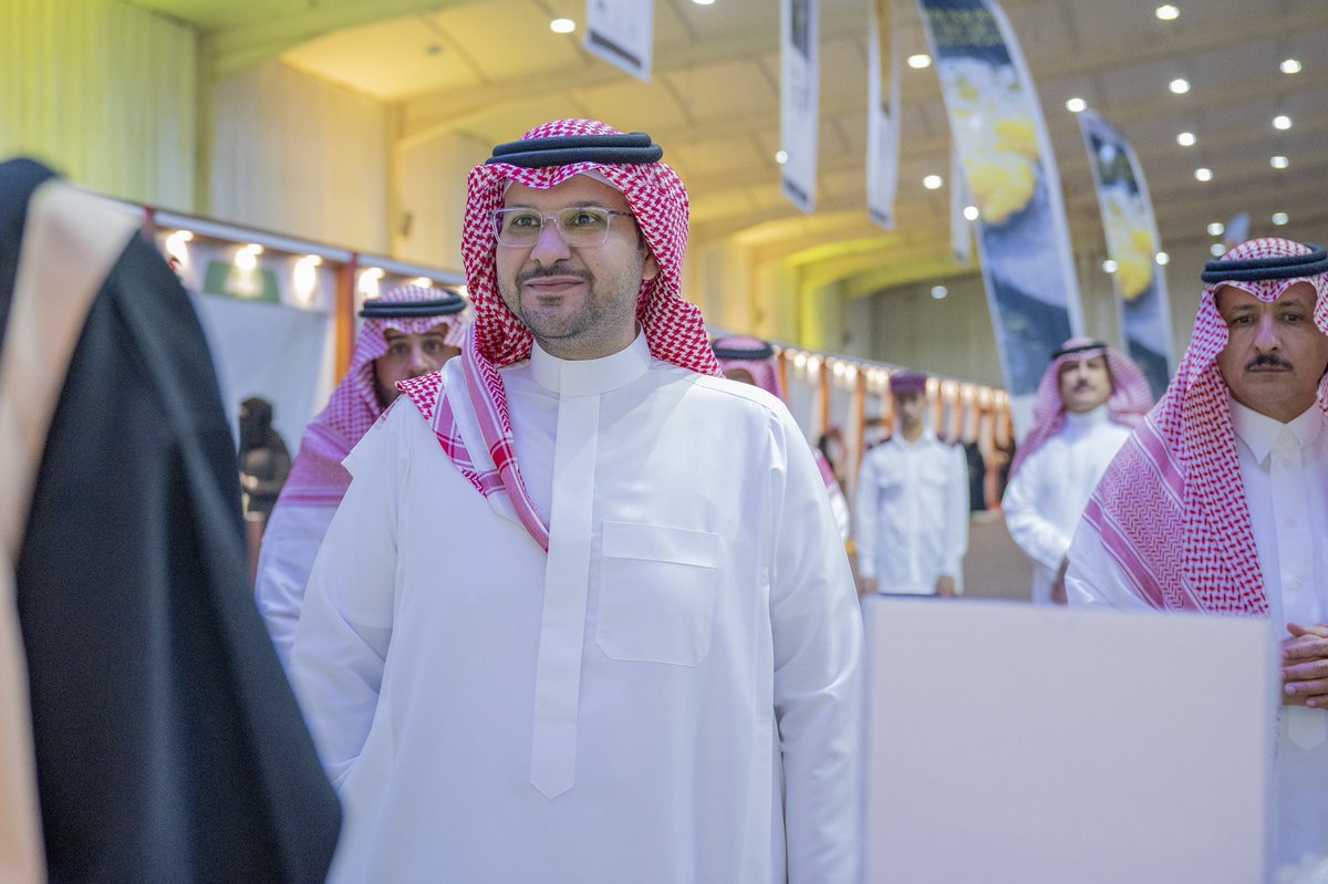 NorthborderSA's tweet photo. سموُّ 
#نائب_أمير_الحدود_الشمالية يزورُ مهرجانَ السمن الدَّوْلِي الأول بنسخته التجريبية . 

https://t.co/3IQYGqaE5q https://t.co/WsX2pdozcJ