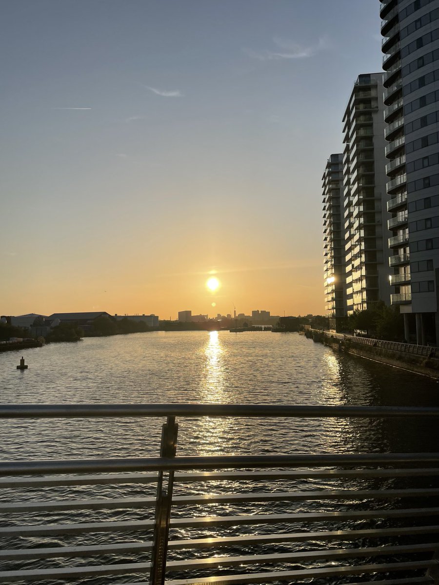 robertson_moira's tweet photo. 10k and more #SalfordQuays #MediaCity #IWMN https://t.co/DtigZUd1Qq