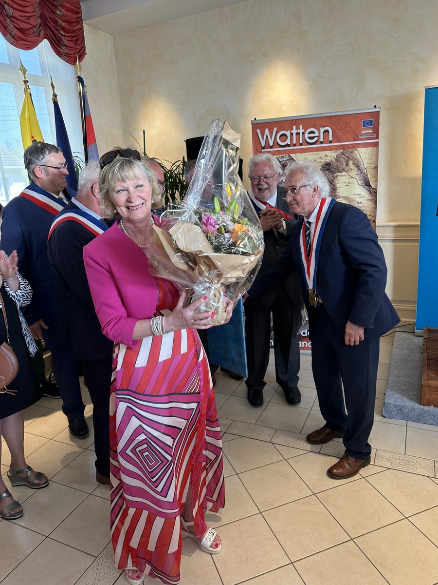 BertrandRingot's tweet image. J’ai répondu à l’invitation de Daniel #DESCHODT, afin d’inaugurer la salle rénovée de Watten qui portera le nom de Jean-Pierre #DECOOL, ancien député-maire de #Brouckerque, #sénateur jusqu’en 09/2023 qui vient d’annoncer son retrait de la vie politique après 40 ans d’engagement.