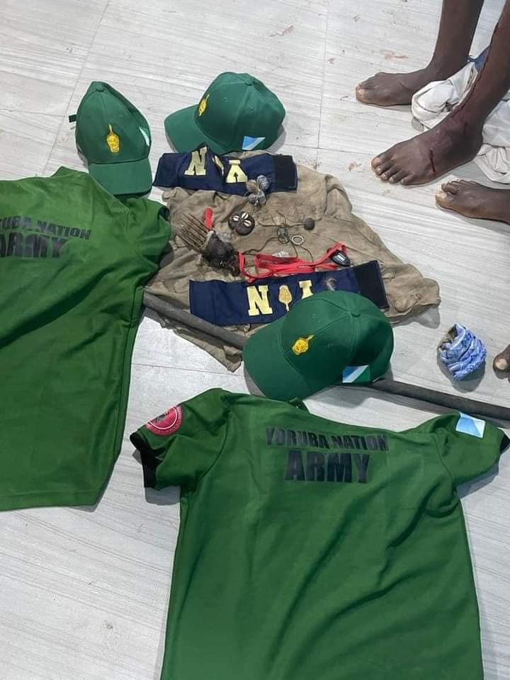 ogundamisi's tweet photo. "Yoruba Nation" operatives arrested after failed attempt to take over Radio Station in Oyo State, South West Nigeria. 

Exiled Yoruba Nation militants Sunday Igboho and Akintoye distanced themselves from the invaders blaming a rival factional group led by one Dupe Onitiri-Abiola. https://t.co/Ypr8ip6ayt