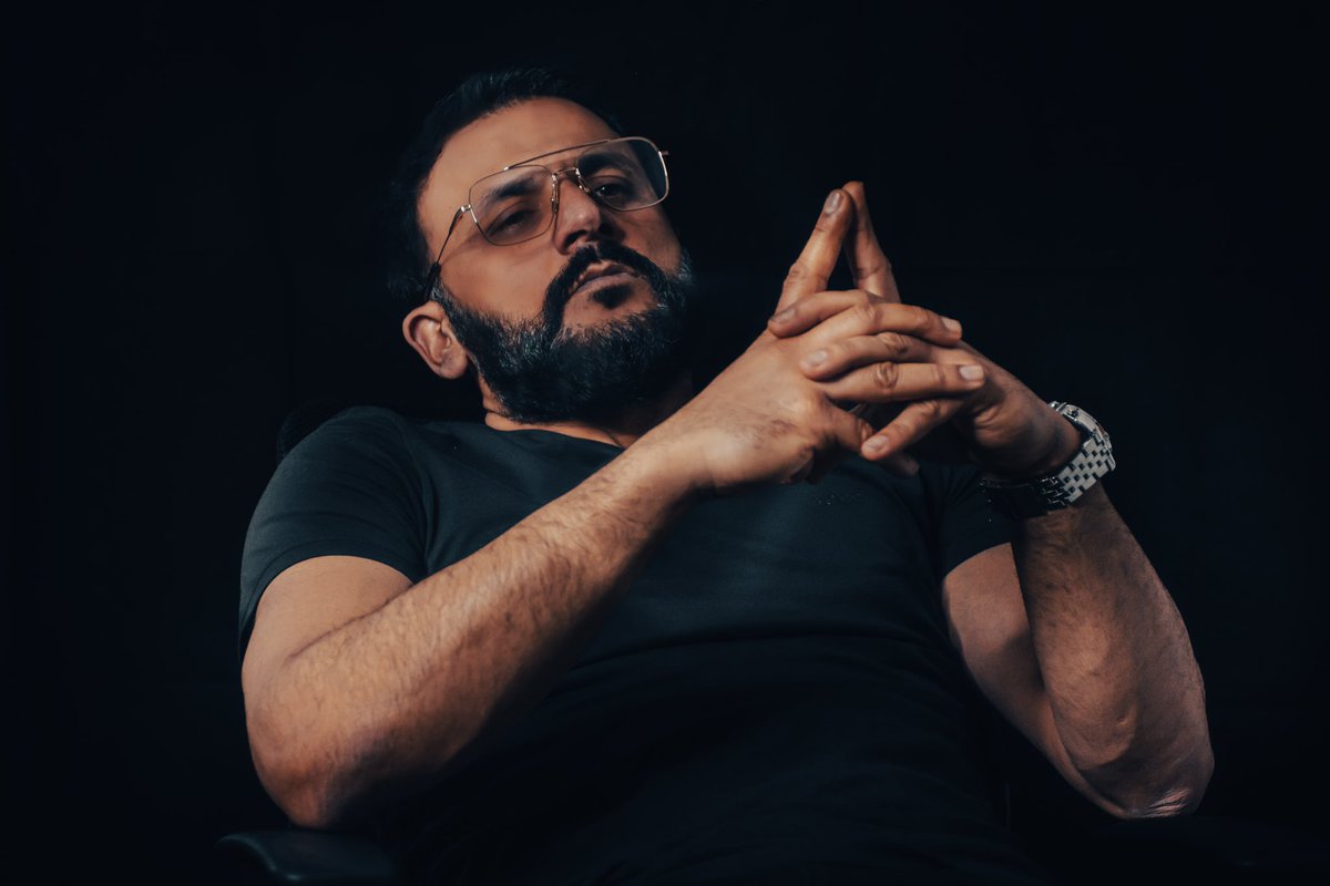 t4jkhan's tweet photo. Just thinking of tomorrow but forgetting it’s #BankHoliday #mood #SundayMotivation #nextrole #timeforaction #acting #t4jkhan #tajkhan https://t.co/OT05AdcU2J