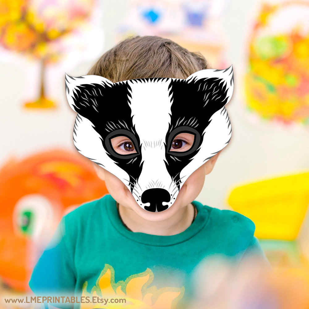 lmeprintables's tweet photo. Badger Mask Printable Halloween Costume Animal Hufflepuff Woodland Stink Polecat Birthday Party Game Favor Craft Pepe Lepew Weasel Carnival https://t.co/a7JBzO9re5
#printablemask #animalmasks #diywoodland #badgermask #badgercostume #cricutsupplies #silhouettesupplies https://t.co/5sclvjt6lk