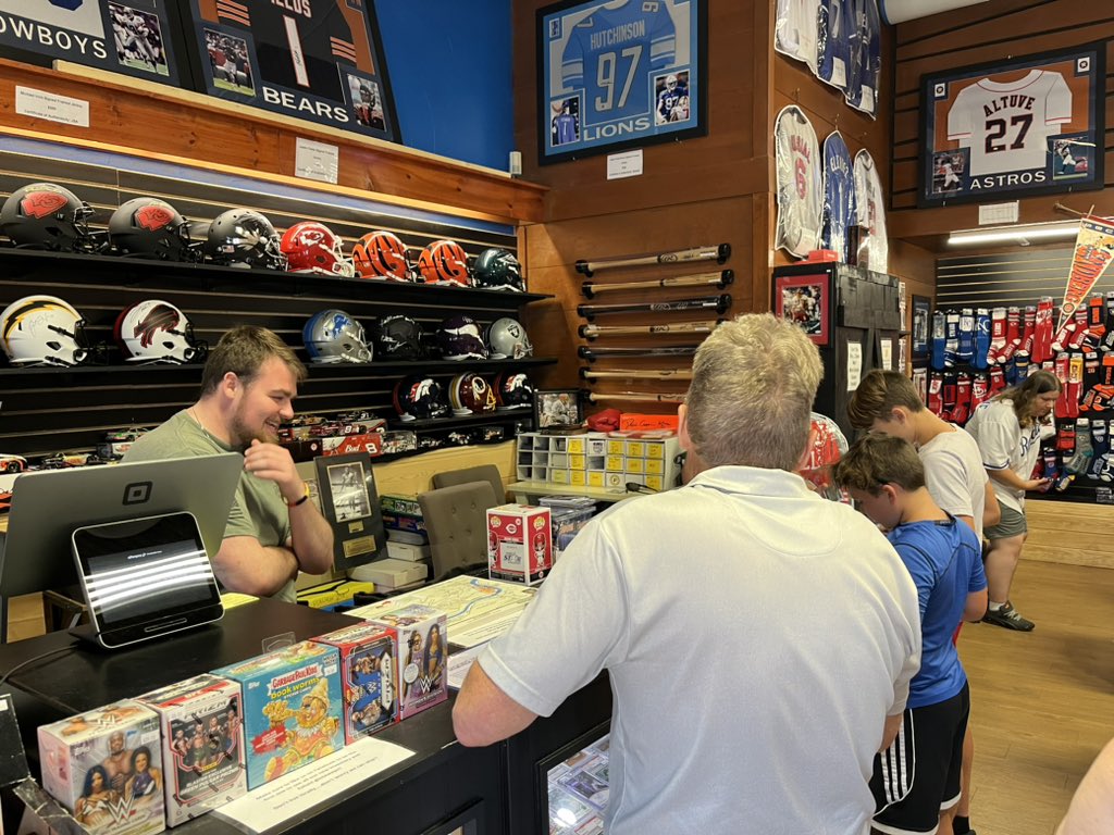 Grant likes 🇧🇷🇺🇸 ⚽️ cards on Twitter "Found a sports cards shop in the