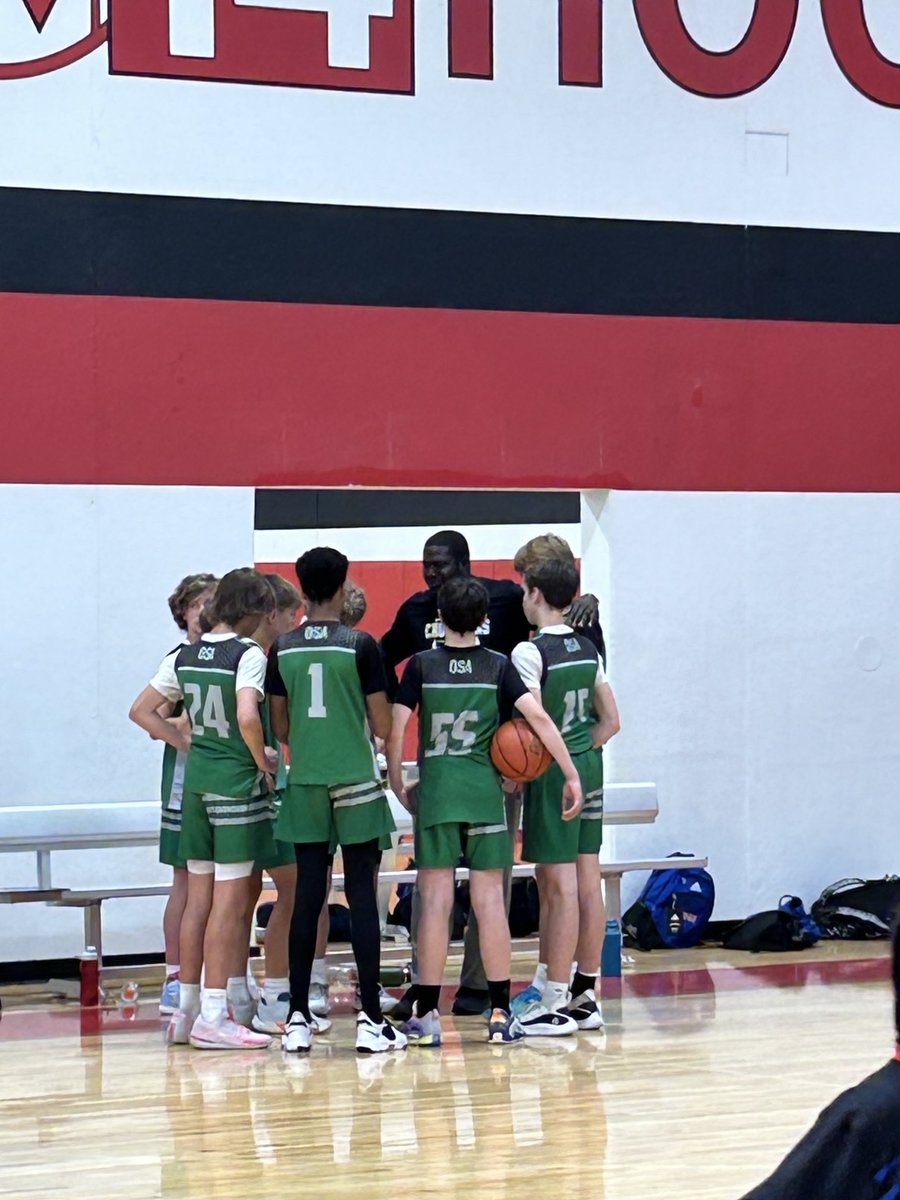 TolaDada00's tweet photo. OSA 8th Elite finishes 3-1 with a triple OT loss to Team Rose in the semis at the 3SSB Jr. Circuit tournament in Chicago. ⁦@OSACrusaders⁩ https://t.co/pKFAFv2GAY