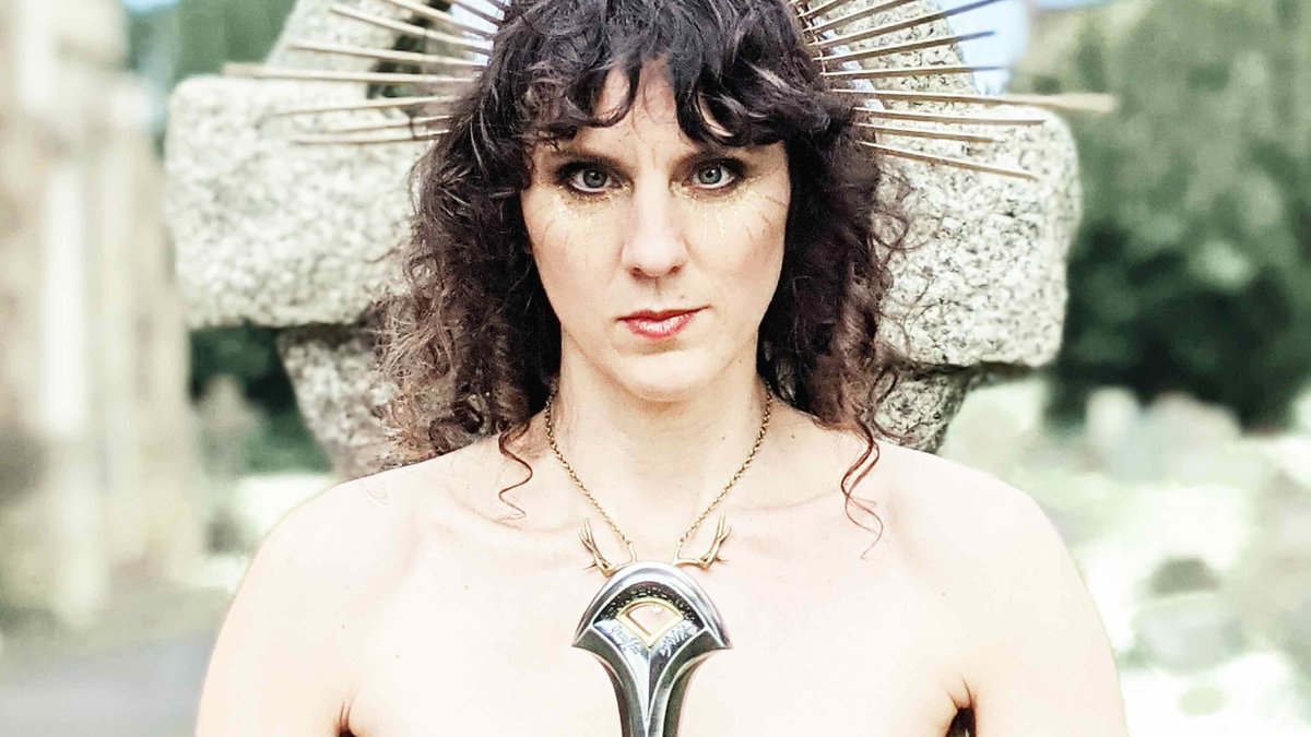 shamelessbuzz's tweet photo. "My ex made a comment about how shocked he'd been to see my angry side, as if it made me lesser in his eyes somehow, and I felt completely betrayed, not to mention dumbstruck"

#RuthBlake @ruthblakemusic answers w/ 'Not Your Angel', via @Top40ChartsNews ~ https://t.co/b9SKPGxNfy https://t.co/d9kcM40y6C