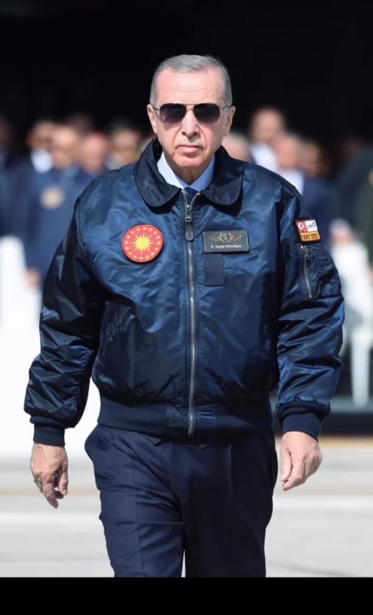 Cumhurbaşkanımız <a href="/RTErdogan/">Recep Tayyip Erdoğan</a> kazandı; 🇹🇷
Türkiye kazandı,
Milletimiz kazandı,
Çocuklarımız kazandı,
Ayasofya kazandı,
Mavi Vatan kazandı,
Milli teknoloji kazandı,
Karabağ kazandı,
Azerbaycan kazandı,
Bosna kazandı,
Filistin kazandı,
KKTC kazandı,
Dünya mazlumları kazandı,
Hakikat