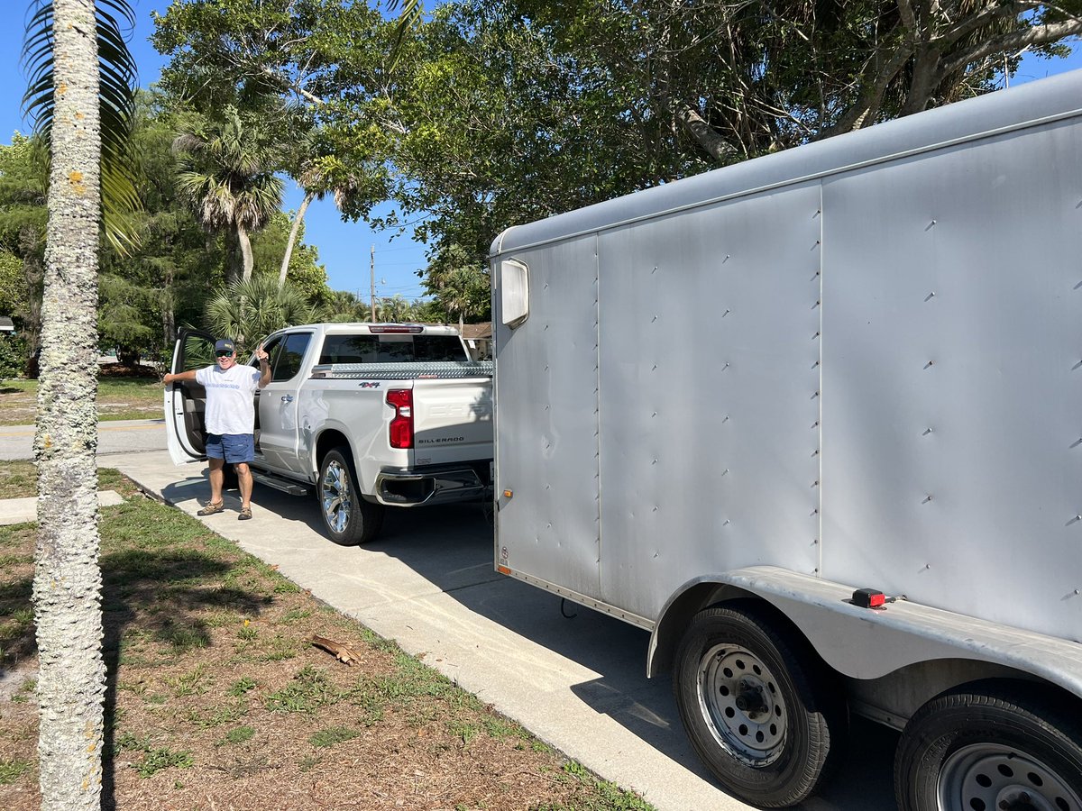 kallen4775's tweet photo. John is back with our moving trailer!! Everything I own will fit in here! Let the loading begin. Coop did a great job inspecting for zombiesπ€£ #dogsoftwitter #escapefromFlorida https://t.co/DCYy7fAMTN