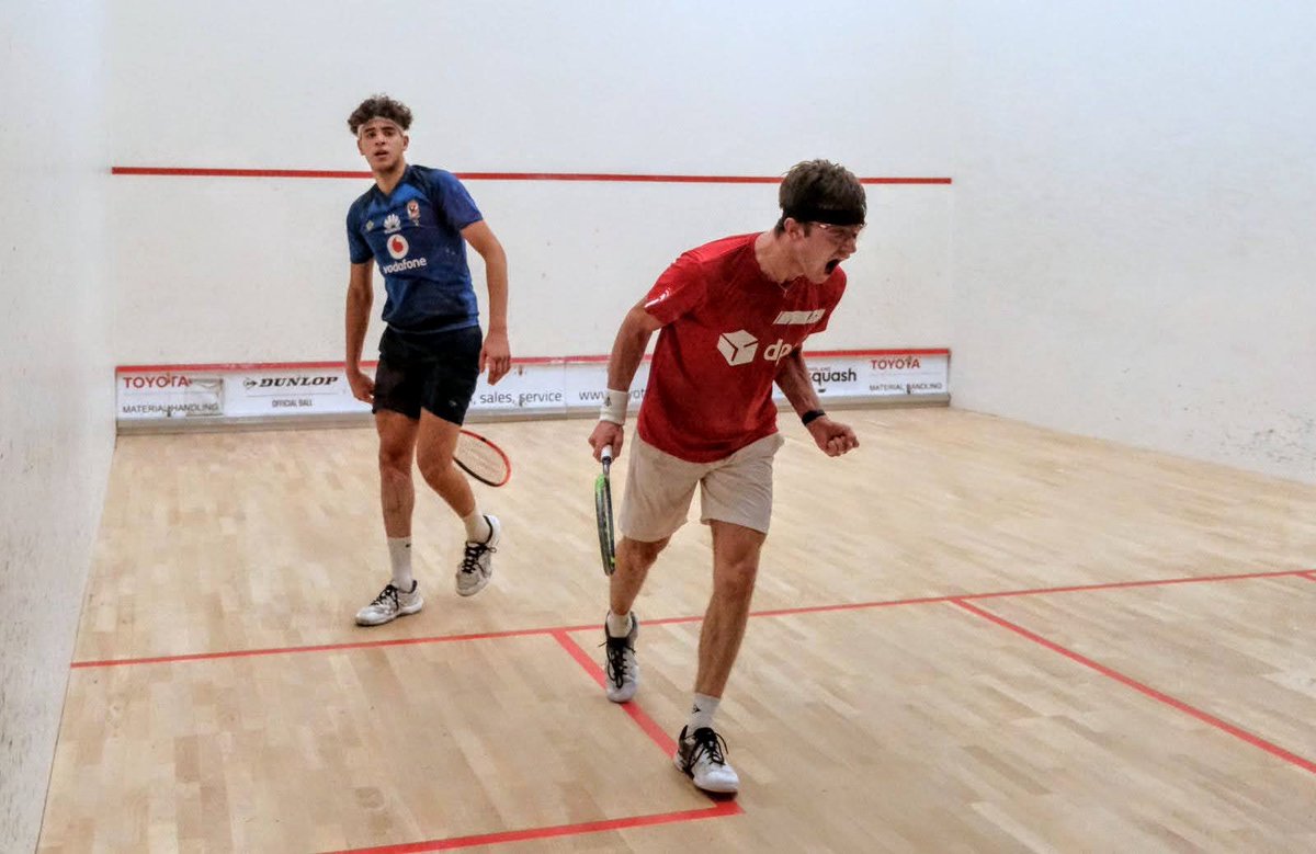 Damming wint 2e PSA Challenger titel in Sao Paulo, top-100 van de wereld lonkt! In een zinderende finale won Rowan vanavond opnieuw in een PSA finale van de Colombiaan Andres Herrera! Morgen zal blijken of Damming de top-100 van de wereld bereikt! squash.nl/news/148739/Da…