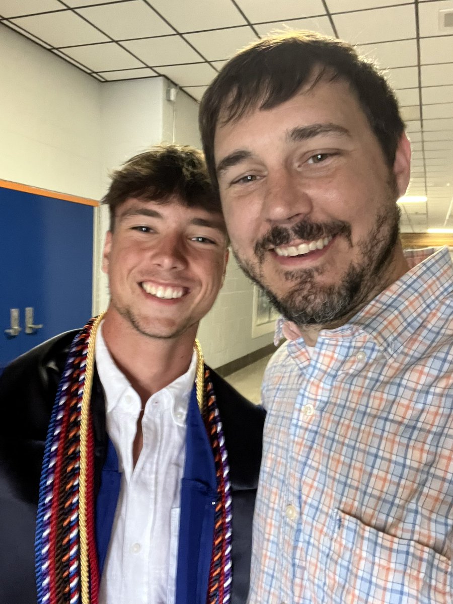 Volunteer HS Choir tweet media