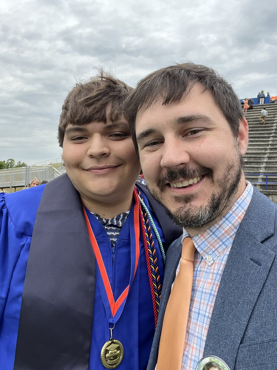 Volunteer HS Choir tweet media