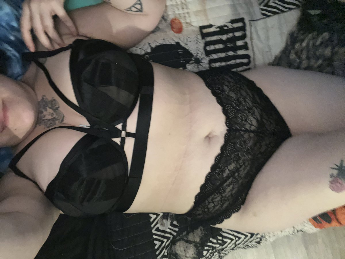 salembxtchtrls's tweet photo. Who wants to join me?🥰#nsfw_twt #nsfw #nsfwacc #onlyfan #premiumchat https://t.co/i43PszVbX9