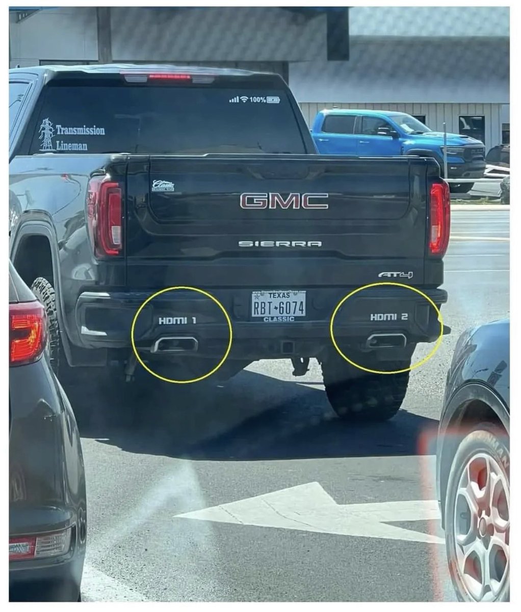 GuyDealership's tweet image. 😂😂