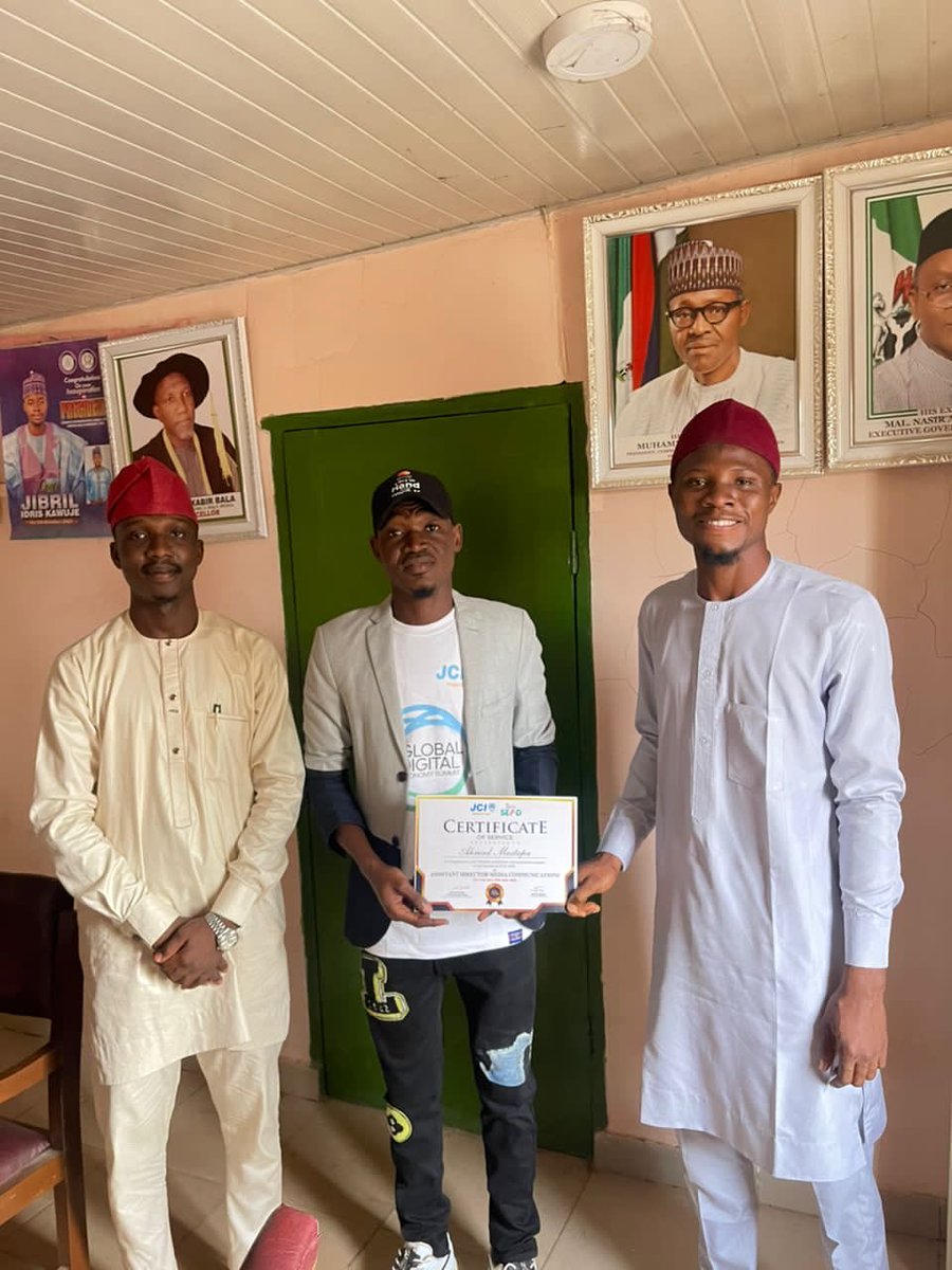 Alhamdullah handing over as Immediate Past President JCIN ABU Zaria…👮🏽👮🏽👮🏽