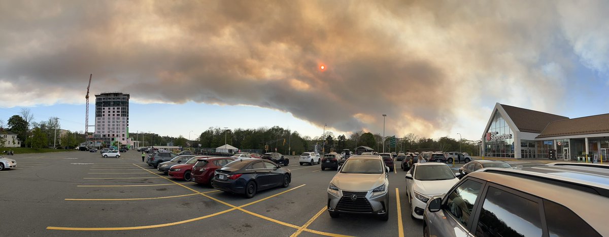 View from Braemar Superstore, Dartmouth 🔥 💨 ☀️