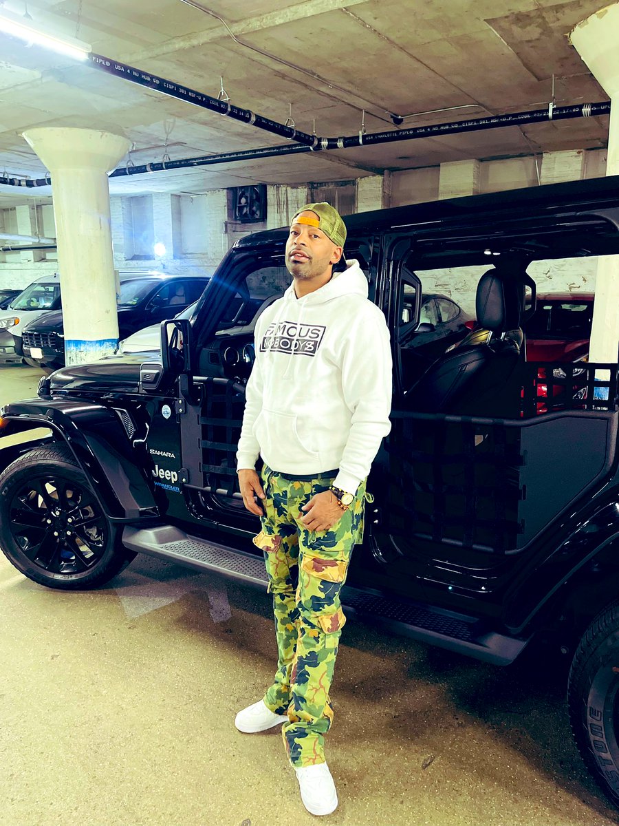 Mr_Antonette_'s tweet image. 🫗 dropped , hope I don’t crash da V 🎭 #MDW2023 shenanigans #Topopp #Topoff🐍  🫡