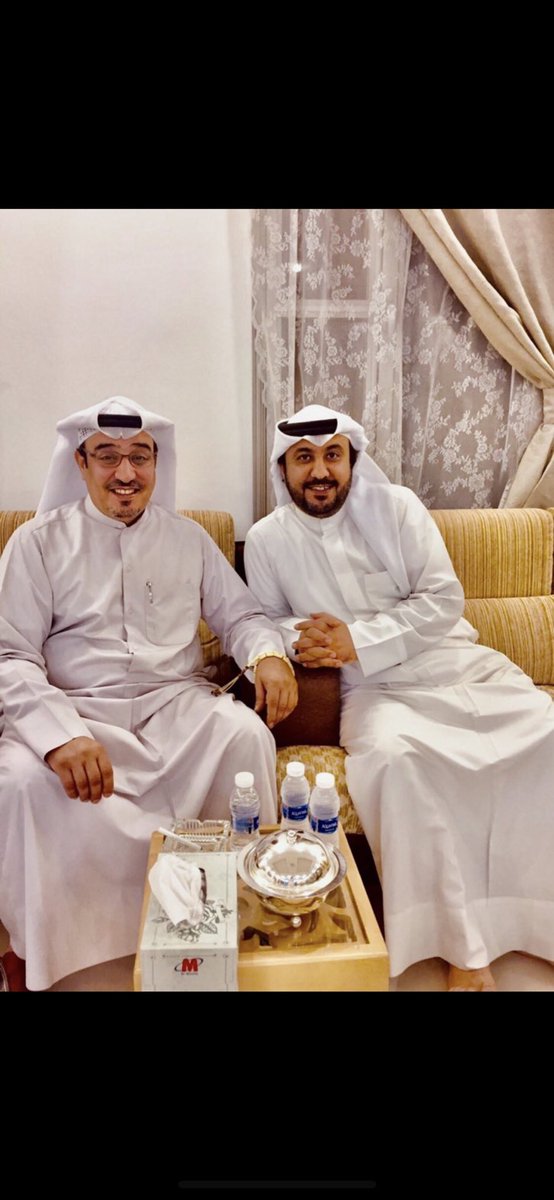 اقسم قسم أسأل عنه هذا الرجل العزيز ، له بصمات كثيرة في كل عمل خير 
( أبشر -وتامر -وابشر ) مواقف ثابته #عبدالله_الصليلي 
بكل الإنسانية والخيرية،ومد يد العون للجميع، يشهد له الجميع شخصية نظيفه  نشأ على مبادئ كريمة ونبيلة رجل الإنسانية والعطاء

#الويلان_الدهامشه