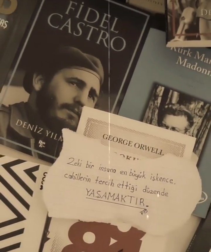 Bu iş böyle bitmeyecek asla bitmeyecek demokrasi fln yalan dolan !!!